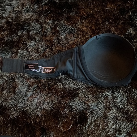 VICTORIA’S SECRET - Picture 5 of 7